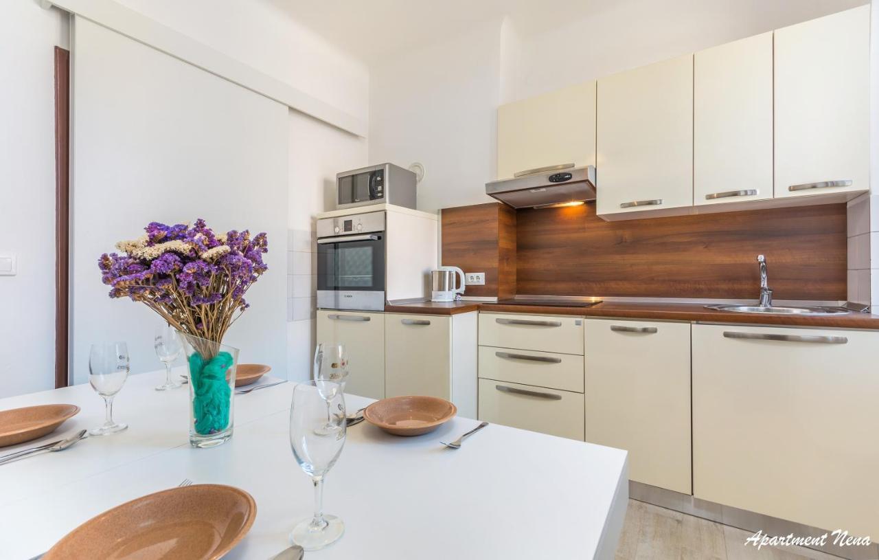 Apartmani Nena I Ilka พูลา ภายนอก รูปภาพ