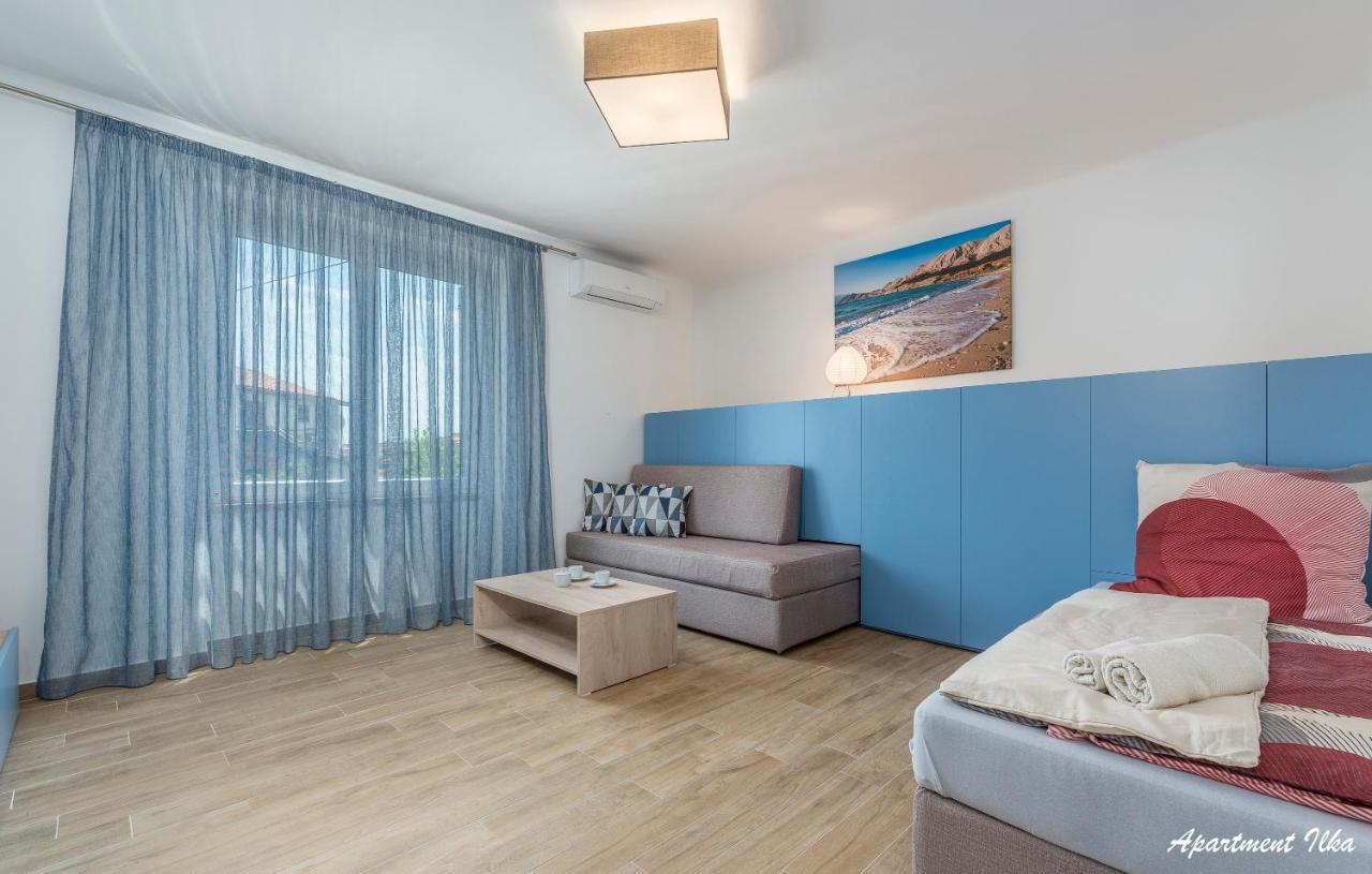 Apartmani Nena I Ilka พูลา ภายนอก รูปภาพ