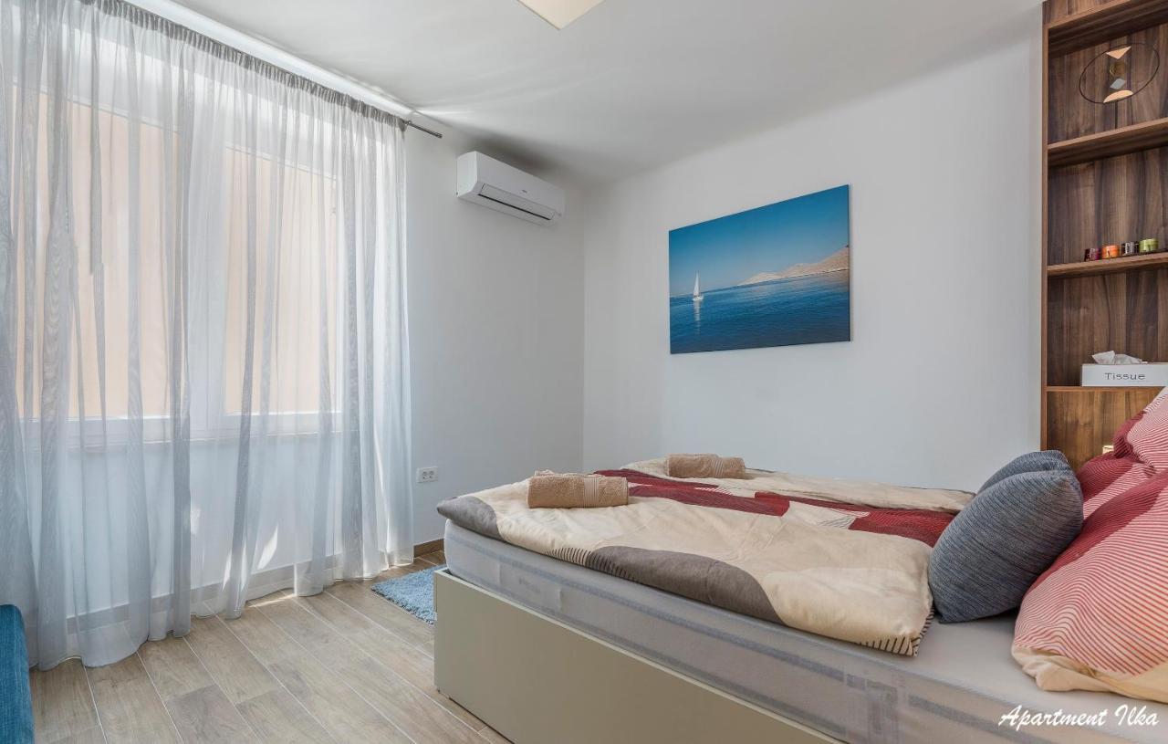 Apartmani Nena I Ilka พูลา ภายนอก รูปภาพ