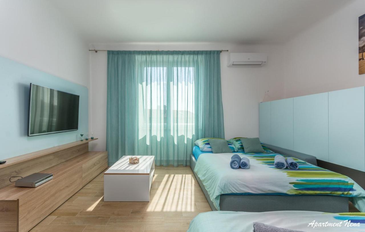 Apartmani Nena I Ilka พูลา ภายนอก รูปภาพ