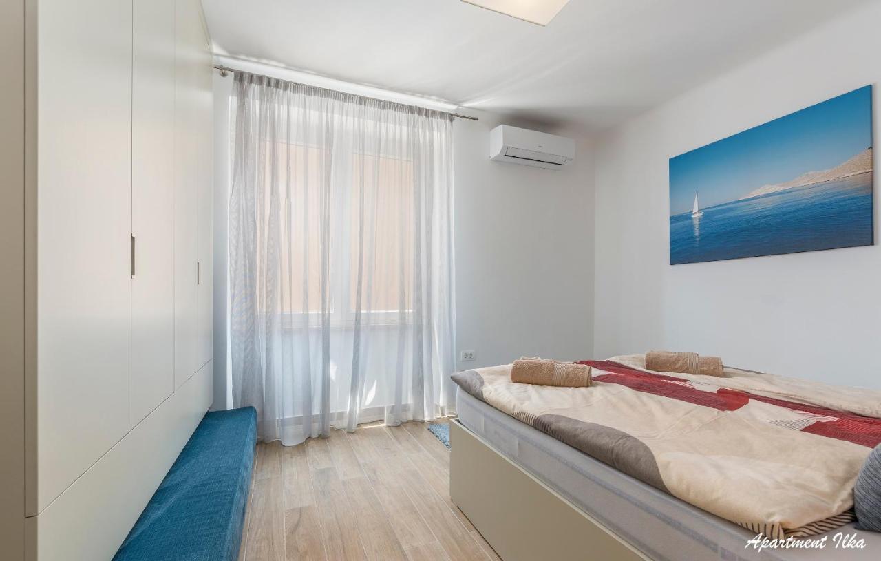 Apartmani Nena I Ilka พูลา ภายนอก รูปภาพ